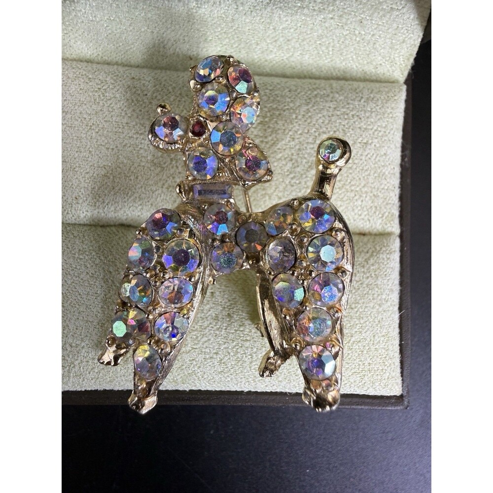 Vintage Gold Tone Poodle Dog Sparkling Aurora Borealis Rhinestones Brooch/Pin